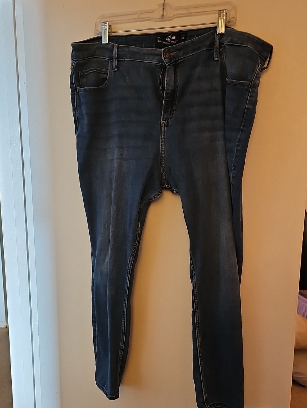 Hollister Women's Dark Wash Skinny Jeans